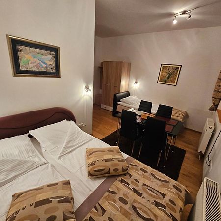 Apartments Rapid Яхорина Экстерьер фото